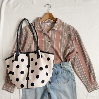 (Category: ) located in . Submitted by youlovethriftshop (Listing ID 1466203685, Image 1). Description: .