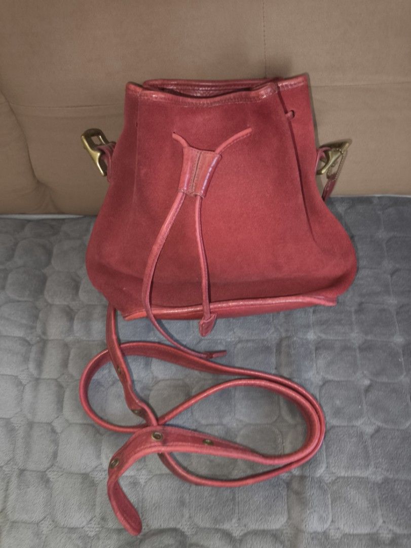 VINTAGE COACH Berkeley Drawstring Style 9012 (Category: Shoulder Bags) located in San Jose. Submitted by nnayramsfinds (Listing ID 1466160839, Image 2). Description: -With hangtag ( I will glue before shipping) -Made in 1996, US - Rare!!! -SF is 150 RFS: need funds.