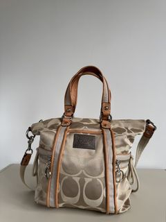 (Category: ) located in . Submitted by preloved2l0ve (Listing ID 1466253114, Image 1). Description: .