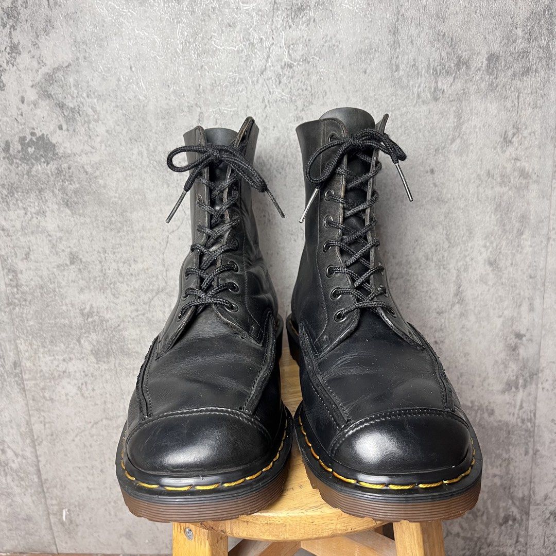 Vintage Dr. Martens 8017 (Made in England) (Category: Boots) located in Rodriguez. Submitted by jesssssy23 (Listing ID 1466315621, Image 2). Description: Vintage Dr. Martens 8017 (Made in England) • Model: Vintage Dr. Martens 8017 (Moc-Toe Design) • Origin: Authentic Made in England (UK Production) • Size: UK 8 / US Mens 9 / EU 42 • Condition: Very good vintage condition with natural leather creasing • Outsoles: Original soles with minimal heel d