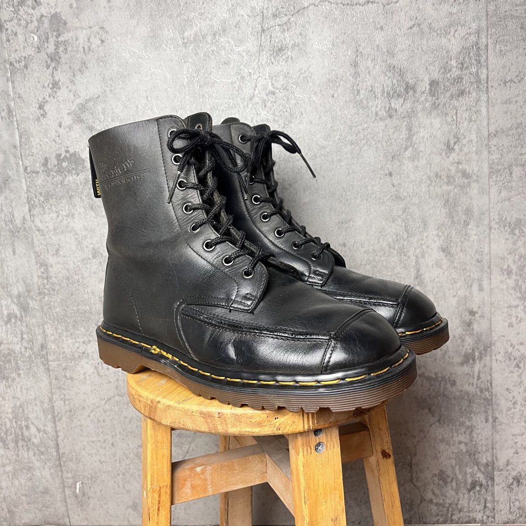 Vintage Dr. Martens 8017 (Made in England) (Category: Boots) located in Rodriguez. Submitted by jesssssy23 (Listing ID 1466315621, Image 3). Description: Vintage Dr. Martens 8017 (Made in England) • Model: Vintage Dr. Martens 8017 (Moc-Toe Design) • Origin: Authentic Made in England (UK Production) • Size: UK 8 / US Mens 9 / EU 42 • Condition: Very good vintage condition with natural leather creasing • Outsoles: Original soles with minimal heel d