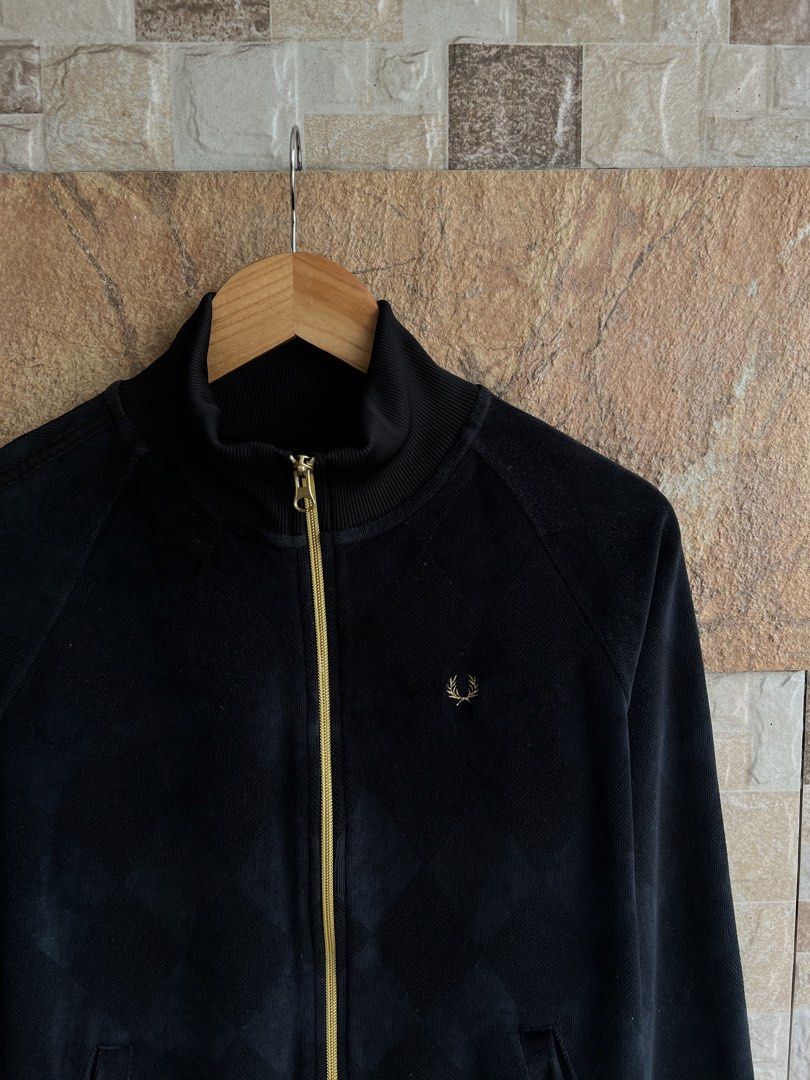 VINTAGE FREDPERRY - GEOMETRIC PATTERN TRACK JACKET (Category: Coats, Jackets and Outerwear) located in Bacolod City. Submitted by timelessbyjosh (Listing ID 1466269080, Image 2). Description: BEST FOR CASUAL & COZY OUTFITS SIZE : US 10 ACTUAL COLOR : BLACK COLOR RATE : 9 OUT OF 10 CONDITION : EXCELLENT FOR A VINTAGE PIECE MATERIAL : 80 % COTTON & 20 % POLYESTER MADE IN : PORTUGAL FLAWS : STAIN ( SEE LAST PHOTO FOR REFERENCE ) DIMENSIONS LENGTH - 