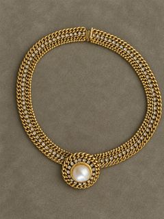 Vintage Crown Trifari Necklace, Women's Fashion, Jewelry & Organisers ...