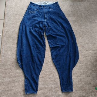 (Category: ) located in . Submitted by castoffcloth (Listing ID 1466186426, Image 1). Description: .