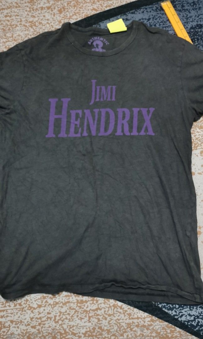 Vintage jimi hindrix graphic tee (Category: Tshirts & Polo Shirts ) located in San Jose. Submitted by thrift_ni_sir (Listing ID 1466159257, Image 2). Description: Vintage Y2k MOD J&T ADD shipping fee MOP gcash.