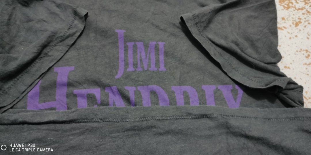 Vintage jimi hindrix graphic tee (Category: Tshirts & Polo Shirts ) located in San Jose. Submitted by thrift_ni_sir (Listing ID 1466159257, Image 1). Description: Vintage Y2k MOD J&T ADD shipping fee MOP gcash.