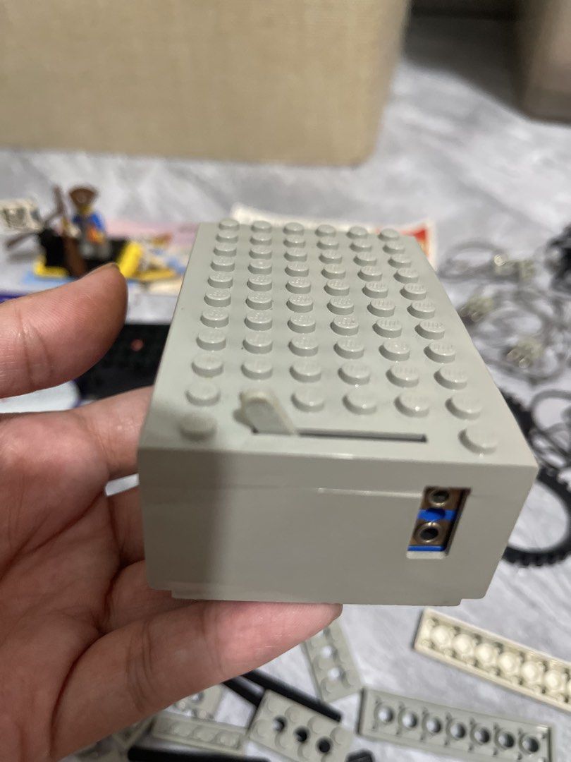 Vintage lego Set as is take all (Category: Lego & Building Sets) located in Cabiao. Submitted by imeon13 (Listing ID 1466279550, Image 2). Description: .