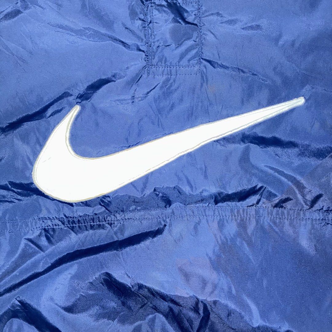 Vintage Nike Pullover Nylon Jacket (Category: Coats, Jackets and Outerwear) located in Nabua. Submitted by elevadoray (Listing ID 1466267544, Image 2). Description: Vintage Nike Pullover Nylon Jacket Medium (25 x 27 Inches) Brand New with Tag (10/10) Issue: Washable Light Stains P1,500 Other Detail: -With Side Pockets.