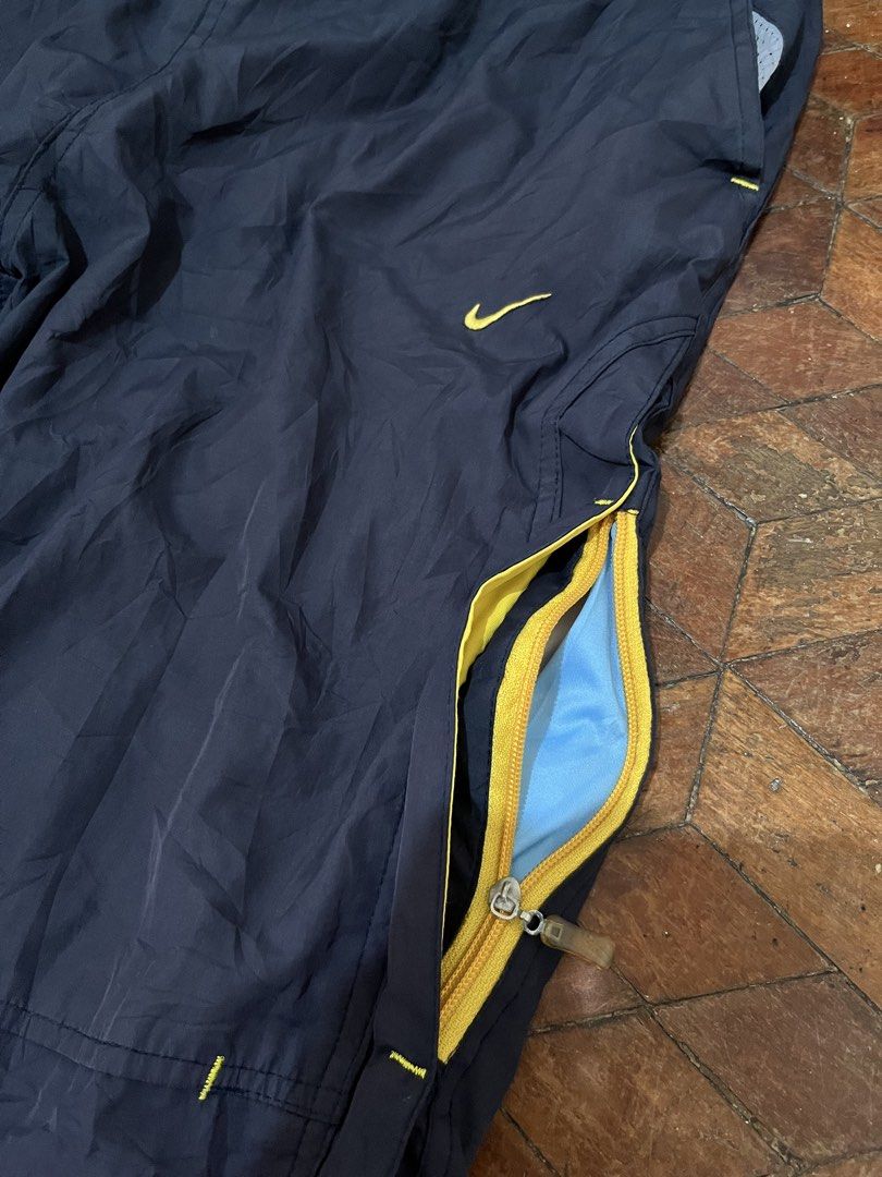Vintage Nike Track Pants (Category: Swim Trunks & Board Shorts) located in Manila. Submitted by oloip.thrift (Listing ID 1466312006, Image 3). Description: Dimes: 32/38 Leg opening: 9.5 Issue: medyo fade (washable) Good condition Color rate: 8/10.