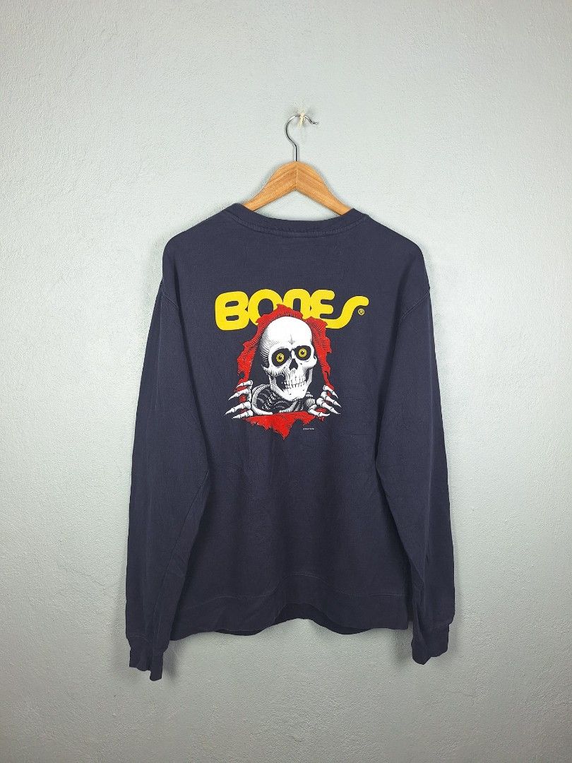 Vintage Powell Peralta Bones Crewneck (Category: Coats, Jackets and Outerwear) located in Sibulan. Submitted by studioxano (Listing ID 1466164069, Image 1). Description: Powell Peralta Bones Crewneck -P5,000 + SF Size L length 29 / Width 23.5 Excellent condi 9.5/10 color rate sign usage no major issue Loc: Dumaguete city.