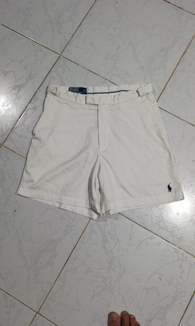 VINTAGE RALPH LAUREN SHORT,SIZE 33(ADJUSTABLE) (Category: Luxury Apparel) located in Tumauini. Submitted by patricktag49926 (Listing ID 1466156882, Image 1). Description: .