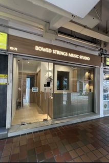 (Category: ) located in . Submitted by bowedstrings.sg (Listing ID 1043976876, Image 1). Description: .