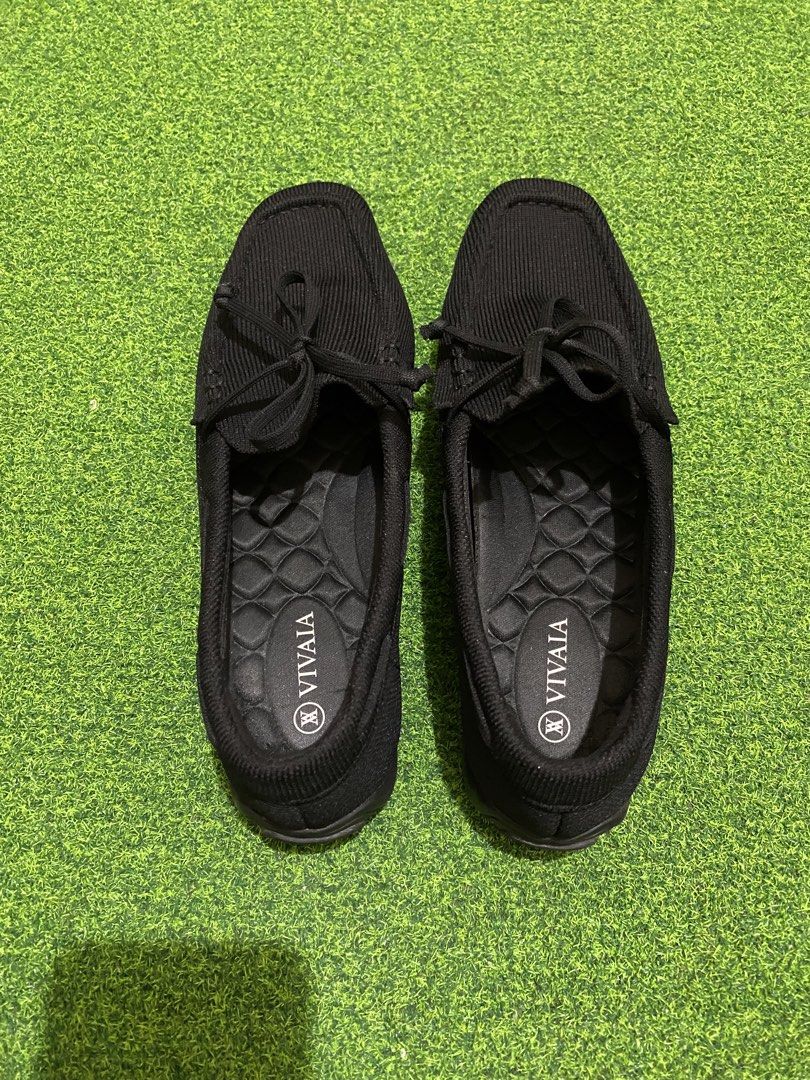VIVAIA Jackie Square-Toe Loafers (Category: Loafers) located in Manila. Submitted by victory_1816 (Listing ID 1466167716, Image 2). Description: Elegant and effortlessly polished VIVAIA Jackie Square Toe Loafers in classic black. Featuring a sleek square toe silhouette, soft knit upper, and cushioned insole for exceptional comfort, perfect for both everyday wear and a refined office look. Like new condition, very well kept and in excellent shape.