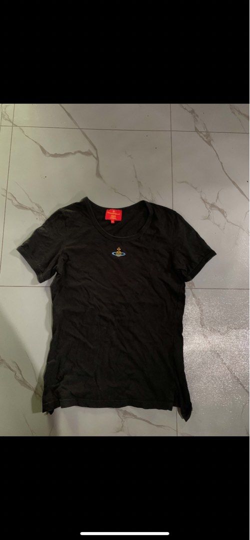 Viviene westwood (Category: Blouses) located in General Santos City (Dadiangas). Submitted by bentaganado (Listing ID 1466233049, Image 1). Description: .