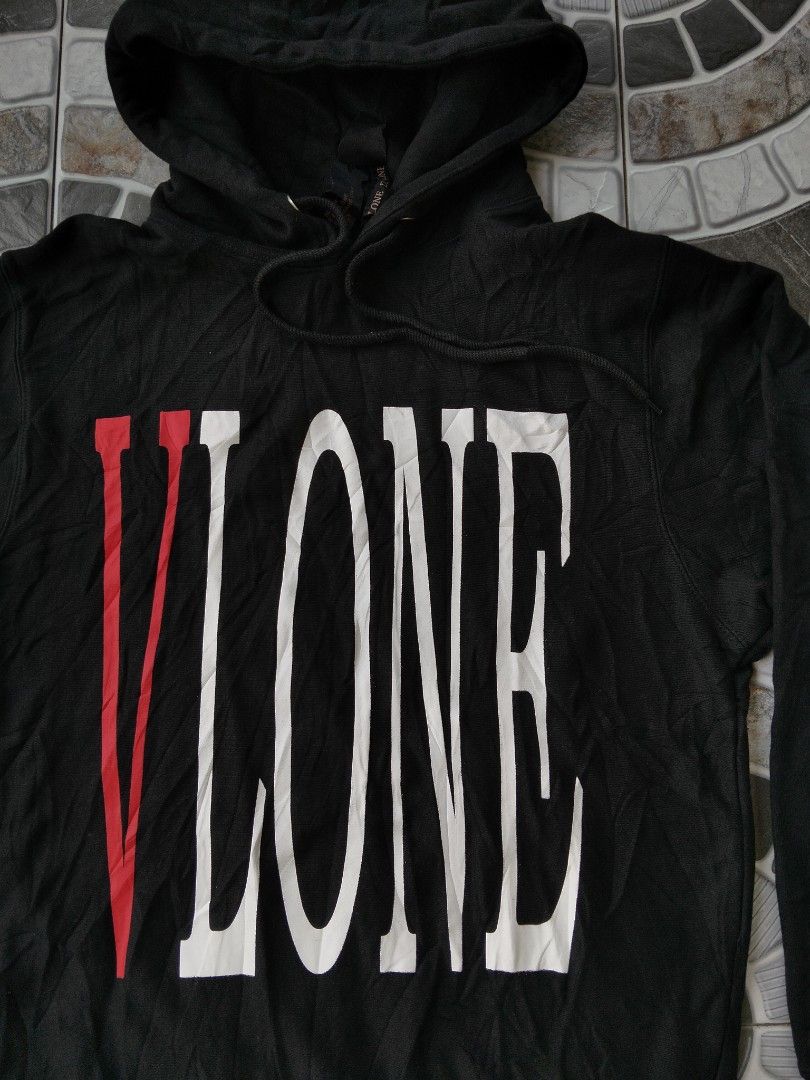 Vlone Staple Hoodie (Category: Hoodies) located in Nabua. Submitted by tendollardeals (Listing ID 1466168703, Image 3). Description: Vlone Staple Hoodie Medium On tag(22x28) Excellent To new Condition.