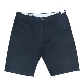 (Category: ) located in . Submitted by undothriftshop (Listing ID 1466250904, Image 1). Description: .