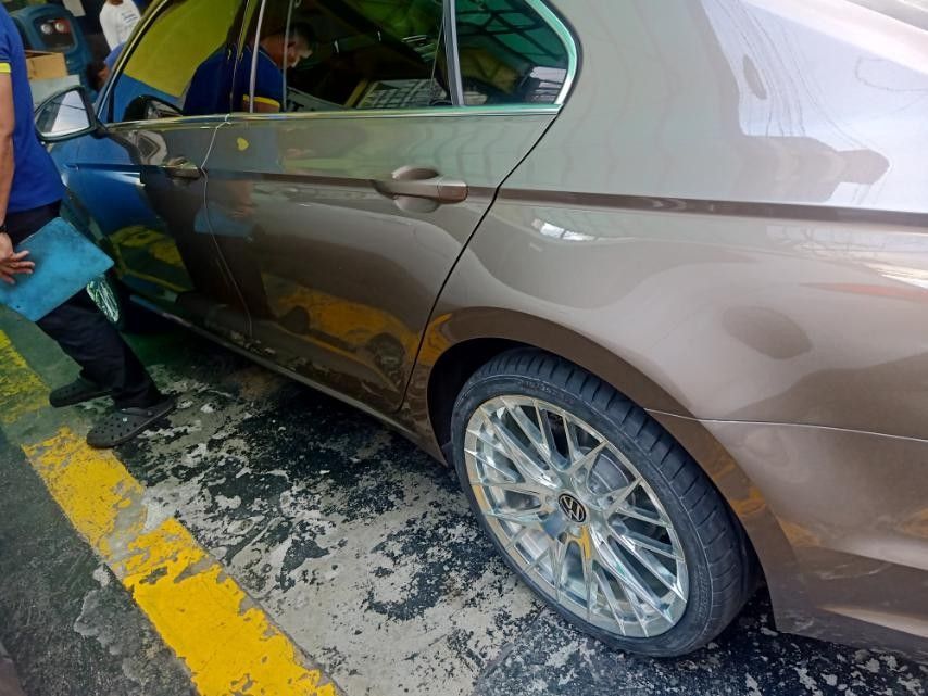 Volkswagen Lamando (Category: Used Cars) located in Caloocan City. Submitted by benjieguev93199 (Listing ID 1466173821, Image 3). Description: 2020 Volkswagen Lamando 280 TSI DSG Highline - 2,400 km only -1.4L TSI turbocharged engine with 7-speed DSG transmission - Leather interior, touchscreen and wave infotainment system, and dual-zone climate control - Purchased brand new in Jan 3, 2025 from Ayala VW as new old stock - All fluids, all filters,