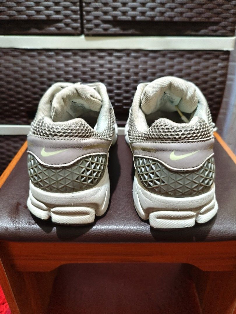 Vomero 5 Cobblestone (Category: Casual Shoes) located in Caloocan City. Submitted by zenfire.f398ed (Listing ID 1466289027, Image 2). Description: For sale!!! Nike Vomero 5 Cobblestone Size 9.5US Men / 10.5US Women Good condition Php 2200 Loc: South Caloocan / Sta. Cruz Manila Delivery thru Lalamove or Ship PM...