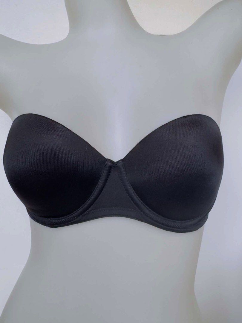vs pink strapless push up bra 32C (Category: Undergarments & Loungewear) located in San Jose. Submitted by 99ners (Listing ID 1466284052, Image 1). Description: .
