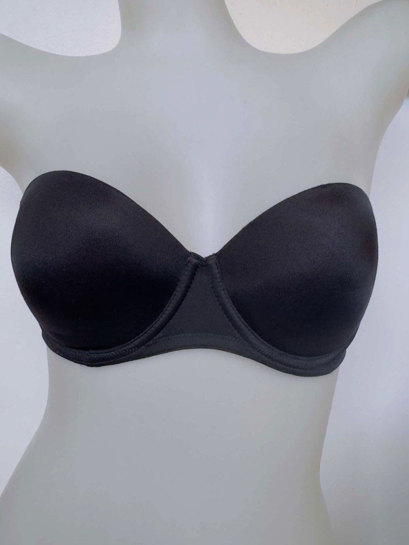 vs pink strapless push up bra 32C (Category: Undergarments & Loungewear) located in San Jose. Submitted by 99ners (Listing ID 1466284052, Image 3). Description: .