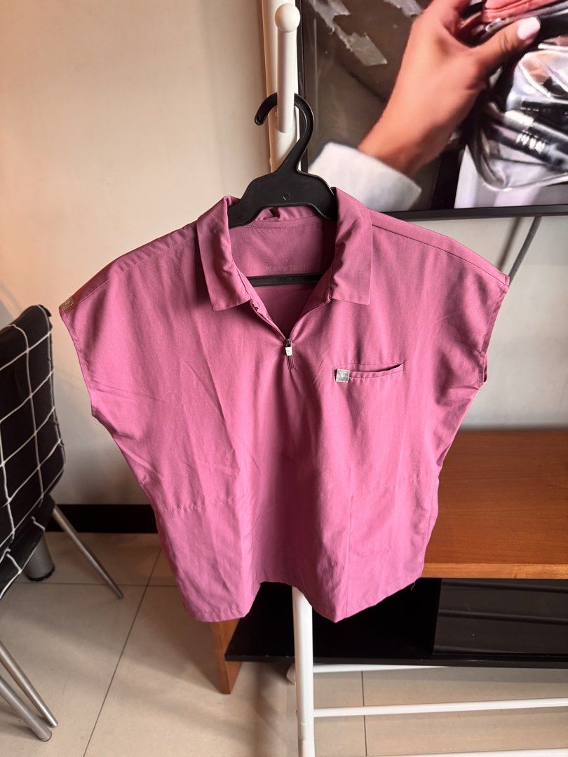 White Coat Manila scrubs (Category: Sets or Coordinates) located in Quezon City. Submitted by essief (Listing ID 1466324140, Image 2). Description: Bought for P4,190 from their Makati branch RFS: Sizing up Barely used and no issues.