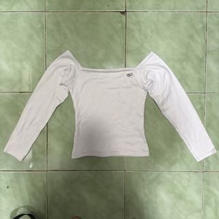 (Category: ) located in . Submitted by the.doll.wardrobe (Listing ID 1466320651, Image 1). Description: .