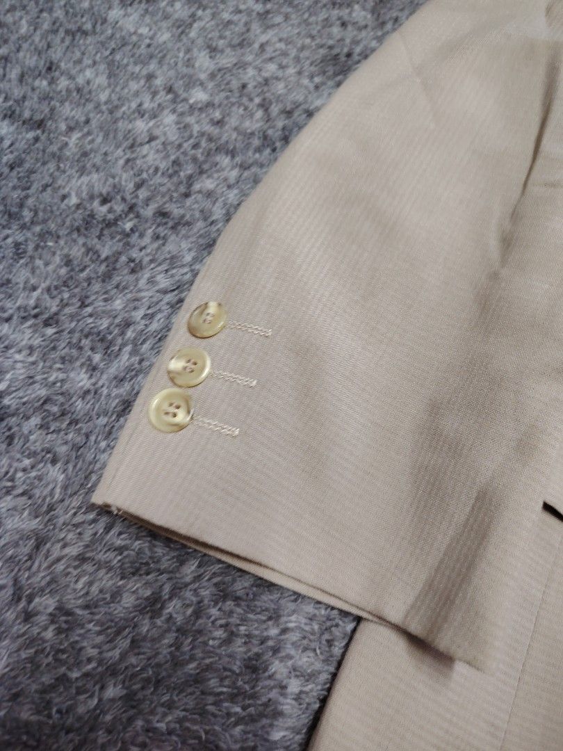 Winston Odakyu for MEN (Category: Coats, Jackets and Outerwear) located in Valenzuela. Submitted by anna.banana10 (Listing ID 1466164477, Image 3). Description: Size: Med to semi-large - Brand: Winston Odakyu Original - Color: Classic beige - Material: Premium textured pattern-order fabric - Design: Two-button front, notched lapels, single back vent - Cuffs: Four buttons on each sleeve - Pockets: Classic flap pockets - Lining: Fully lined with ma