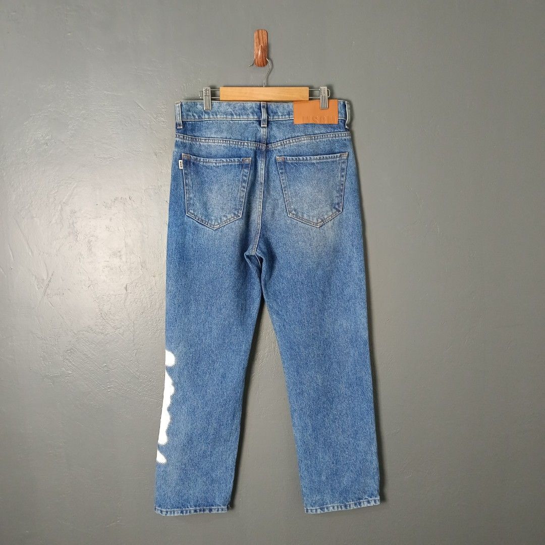 Women's - MSGM (Category: Jeans) located in Bacolod City. Submitted by drop.ph (Listing ID 1466242597, Image 3). Description: MSGM - Logo Print Straight Leg Jeans Authentic *Fits 30-31, Length - 38, Leg Opening - 7.5 *Excellent cloth *Minor stain *Price: 1,500php *Add SF if outside Bacolod City .
