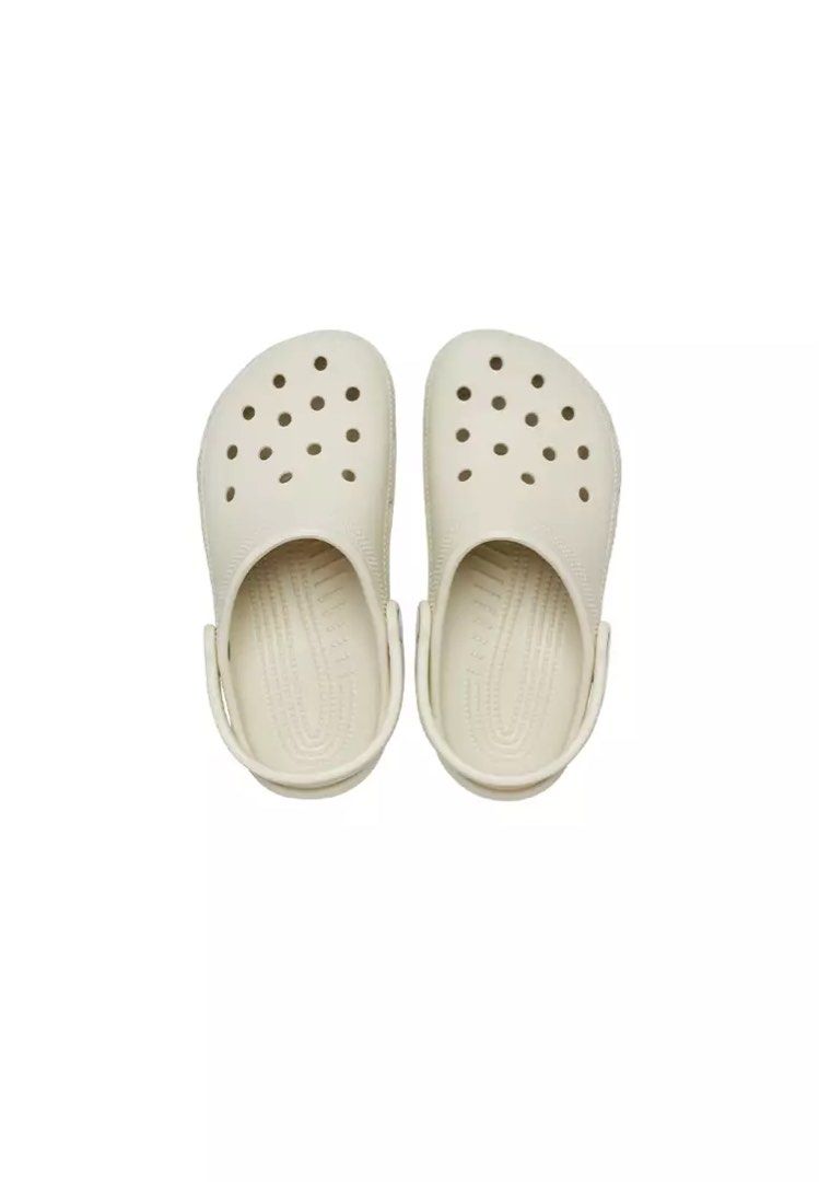 Women’s Classic Crocs Bone (Category: Slippers and slides) located in Makati City. Submitted by maerichu (Listing ID 1466266701, Image 2). Description: J3 Kids but it will fit women’s US 5-6! basta di wide ang feet, and if your feet are small talaga huhu sayang, masyadong sakto for me (US 7) used it once pa lang :(( i have online receipt to prove authenticity since i ordered it sa Crocs PH website mismo <3 .