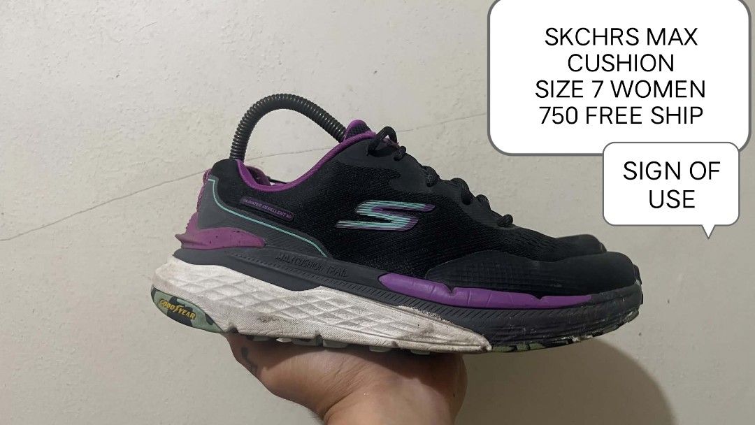 Womens running shoes 2 for 1k (Category: Sneakers) located in Batangas. Submitted by dailyshoeepatosh (Listing ID 1466182446, Image 1). Description: .