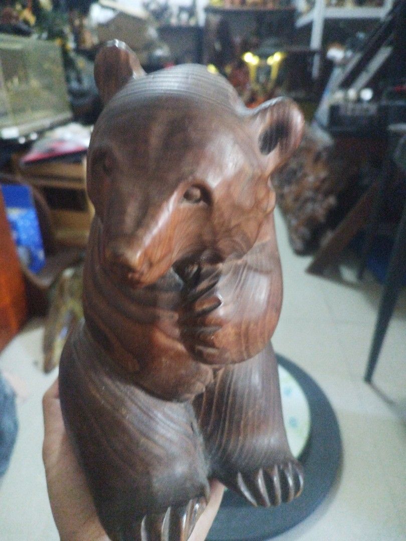 Wooden bear kibori kuma (Category: Vintage Collectibles) located in San Rafael. Submitted by jflshoppe1989 (Listing ID 1466167283, Image 2). Description: lenght 4.5 inches height 8 inches.