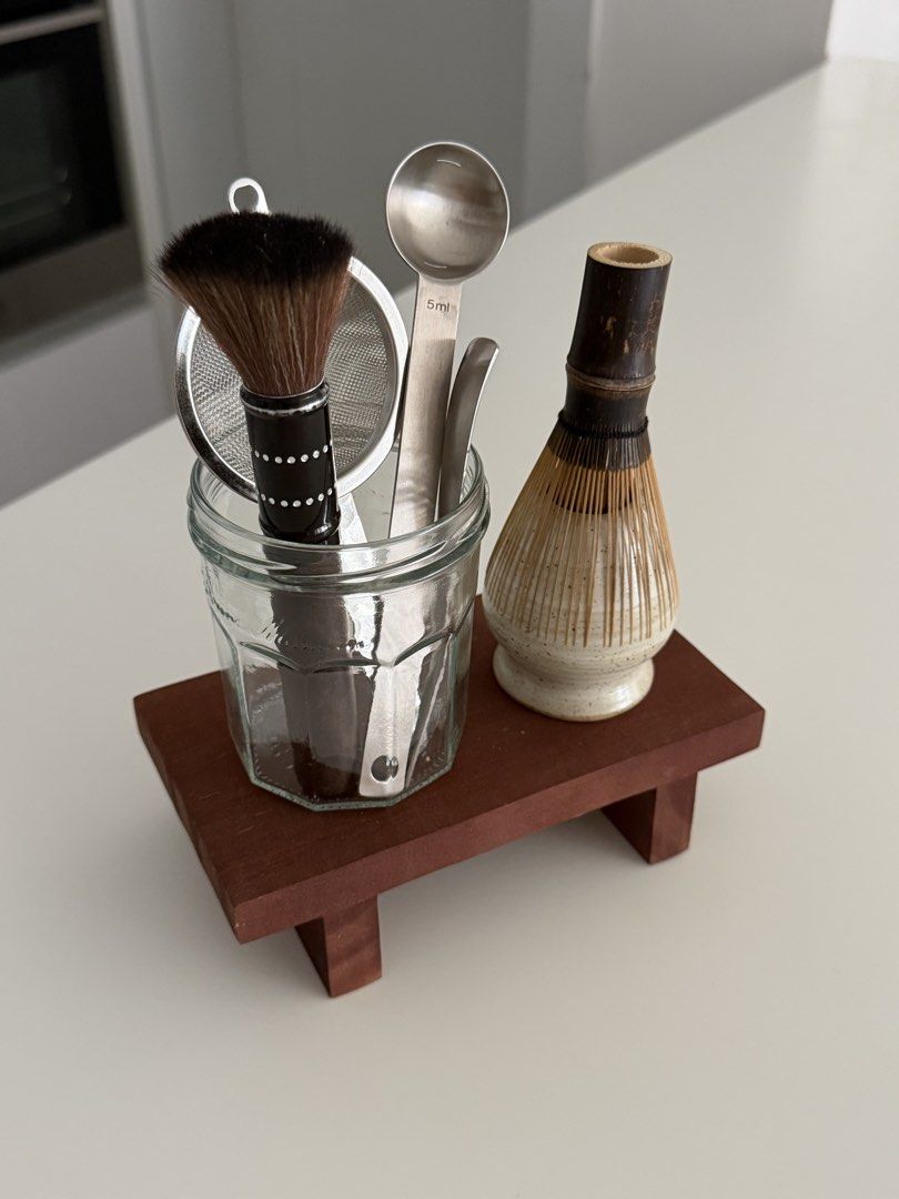 Wooden Riser Tray Acorn Brown (Category: Other Home Decor) located in Taguig. Submitted by lyzblle (Listing ID 1466190026, Image 1). Description: 7x4 inches.
