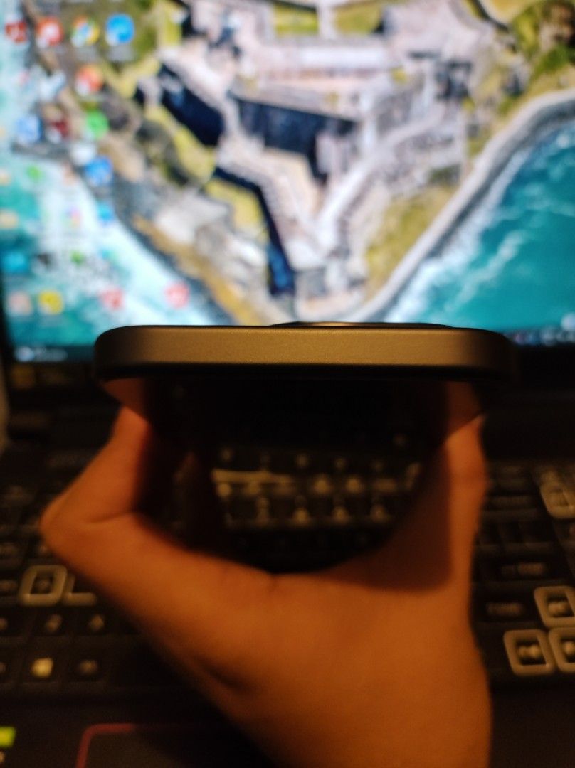 Xiaomi 17t (Category: Xiaomi) located in Cavite. Submitted by hiroyukii05 (Listing ID 1466297066, Image 2). Description: For sale xiaomi 17t Varaint color: black 12/256 Loc: dasma cavite Good for picture and hard games May bawas pa sa sure buyer or offer po kayo baka mag kasundo sa price Specs: Display: Amoled Refresh rate: 120hz Processor: Dimensity 8500 ultra Battery: 6500 mah No issue sobrang kinis pa po gagamitin nalng unli check po sa meet u