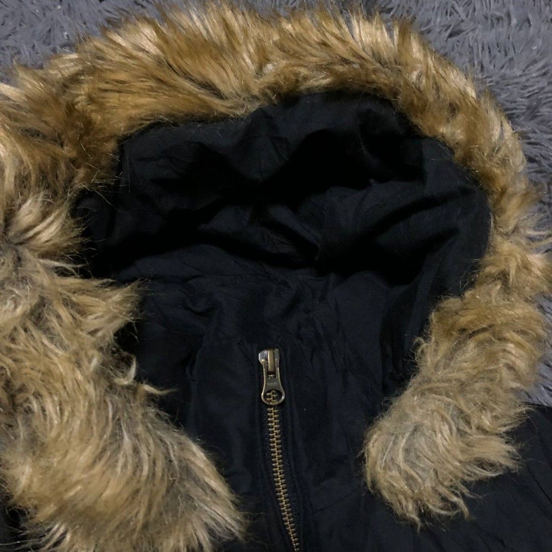 Y2k Back Number Fur Jacket (Category: Activewear) located in Camiling. Submitted by thriftscape2024 (Listing ID 1466319581, Image 3). Description: Excellent Condition Color rate: 9/10 Issue: ❌❌❌ Dimes: W18xL23.