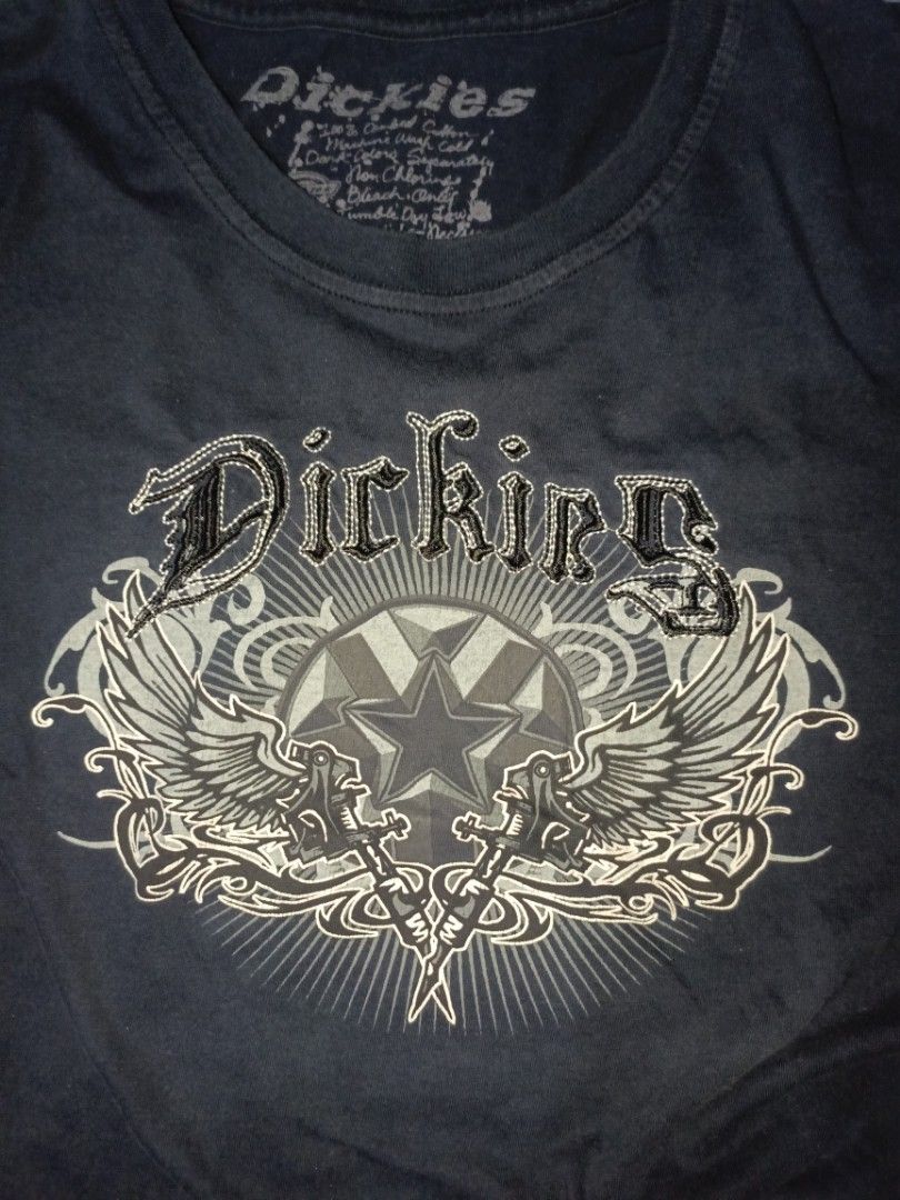 Y2K Dickies 2000s Winged Gothic Crest Graphic Tee (Category: Tshirts & Polo Shirts ) located in Manila. Submitted by peter.buttowski (Listing ID 1466256674, Image 3). Description: .