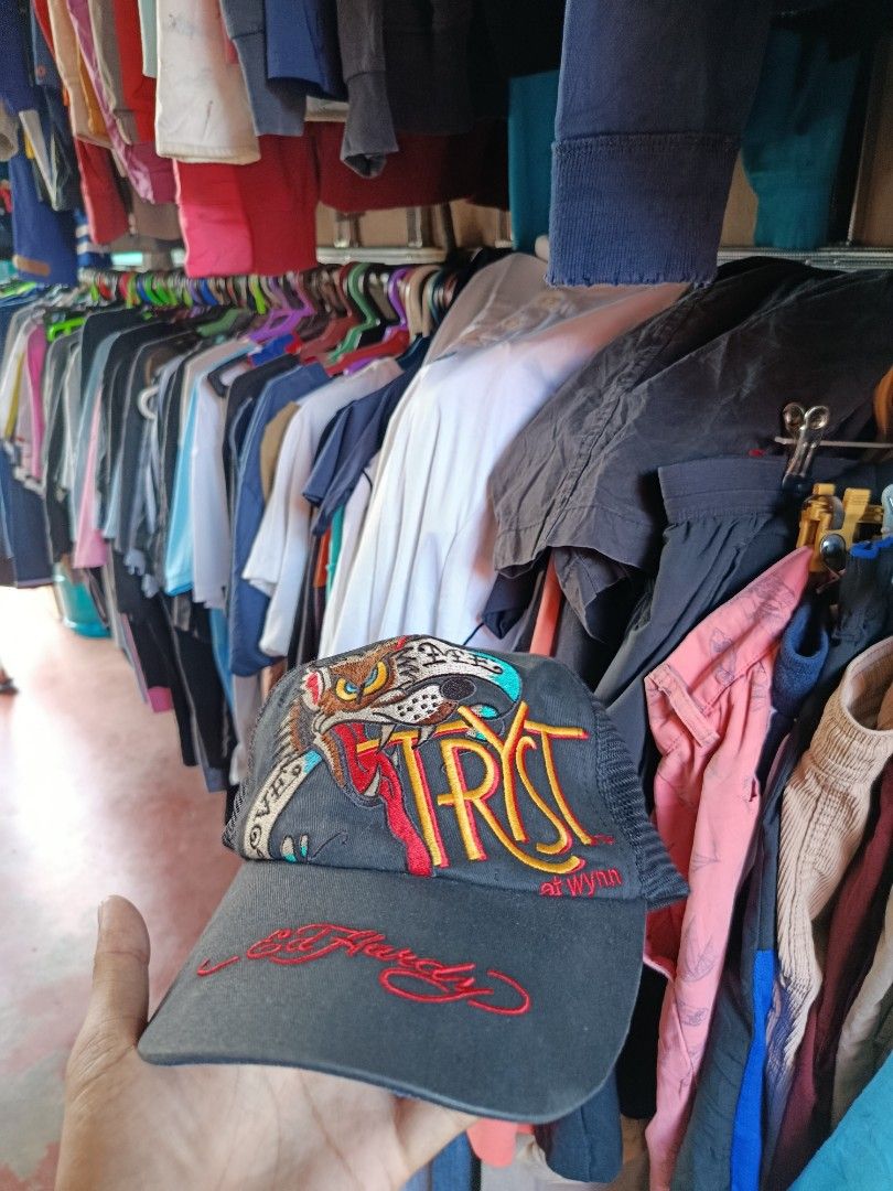Y2k Ed Hardy tracker cap (Category: Caps & Hats) located in Bacolod City. Submitted by empatees (Listing ID 1466200379, Image 2). Description: .