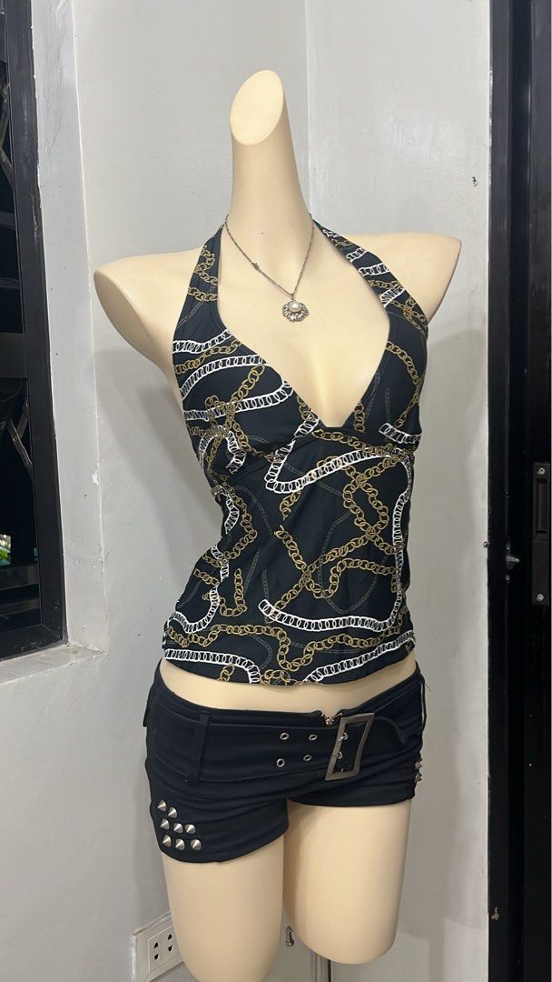 Y2k halter tankini (Category: Sleeveless) located in Caloocan City. Submitted by onlyfromthepast (Listing ID 1466308704, Image 3). Description: 9/10 condition M-L ✅My bio before purchasing tia💕 ✅ All items are fresh from bales, Pls expect dirt,dust or stains.