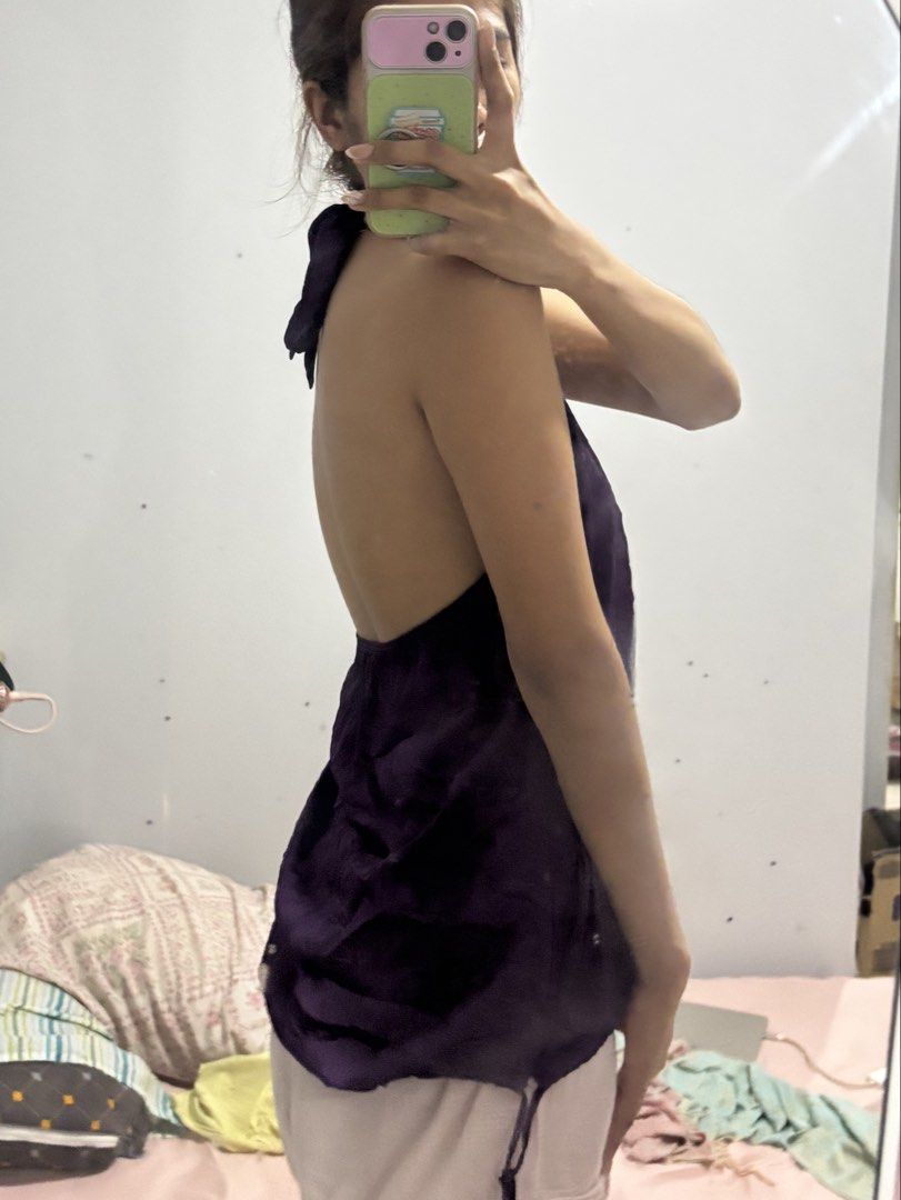 y2k low back halter top (Category: Sleeveless) located in Binan City. Submitted by byhiraeth (Listing ID 1466309720, Image 2). Description: .