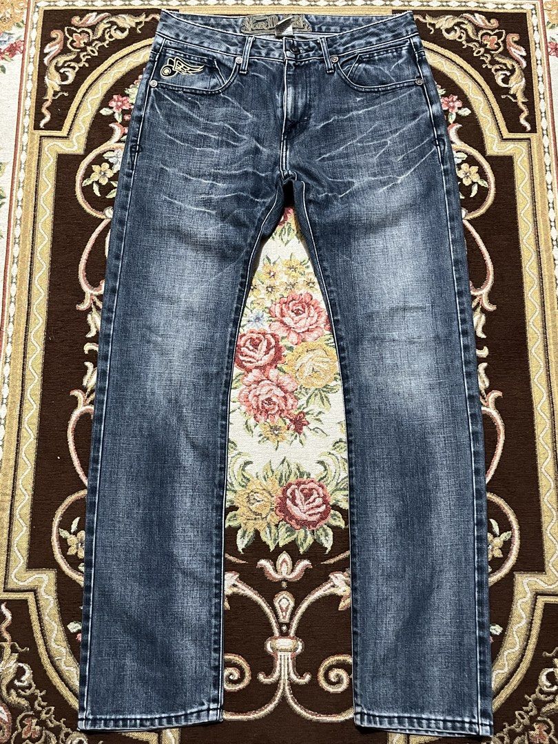 Y2k Von Dutch Jeans (Category: Jeans) located in Manila. Submitted by markraquid77345 (Listing ID 1466168438, Image 3). Description: Y2k Von Dutch Jeans 31x43 T: 13” LO: 7.3”.