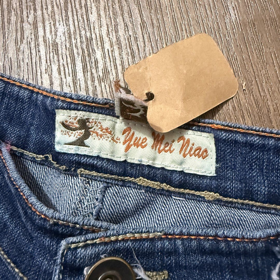 y2k whimsy 2000s midrise embroided beaded denim pants (Category: Jeans) located in Pasig City. Submitted by misssynergy1800 (Listing ID 1466172958, Image 2). Description: .