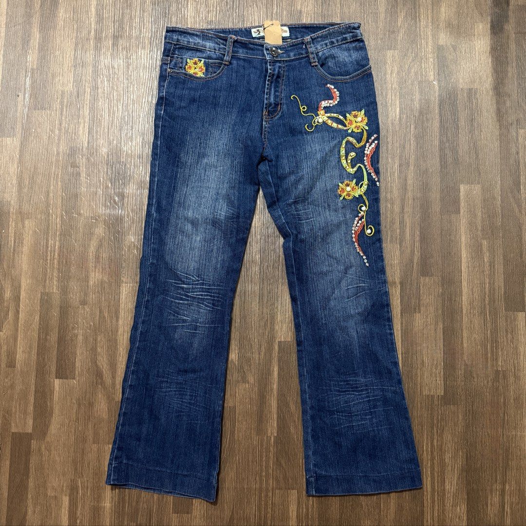 y2k whimsy 2000s midrise embroided beaded denim pants (Category: Jeans) located in Pasig City. Submitted by misssynergy1800 (Listing ID 1466172958, Image 1). Description: .