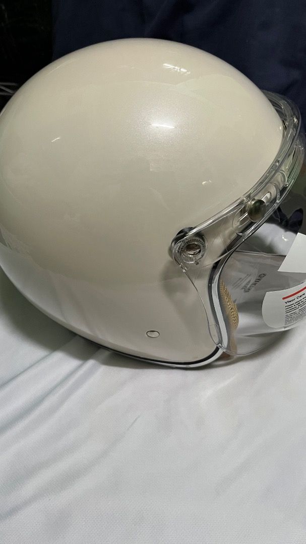 Yamaha Classic Retro Open Face Helmet (Category: Helmets and other Riding Gears) located in Caloocan City. Submitted by schiraaa (Listing ID 1466257646, Image 1). Description: - Brand: Yamaha Classic Retro Open Face Helmet - Color: Cream / Off-white with glossy finish - Size: XL - Includes: Clear protective visor - Design: Vintage open-face style, ideal for scooter and classic motorcycle riders.