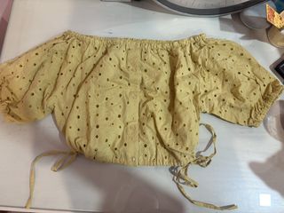 (Category: ) located in . Submitted by beaswardrobe (Listing ID 1466321041, Image 1). Description: .