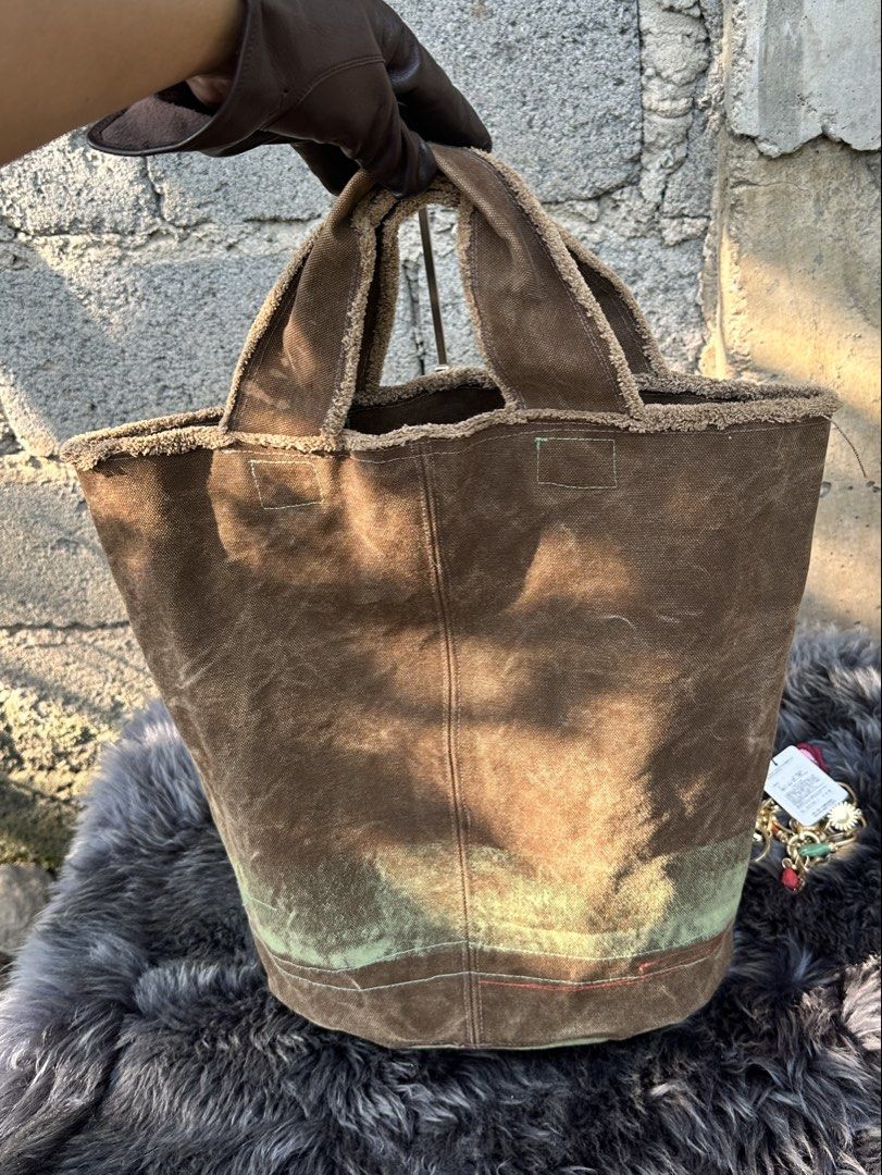 YUMEMI Acid canvass tote (Category: Tote Bags) located in Cagayan de Oro. Submitted by kjcartier26 (Listing ID 1466169800, Image 2). Description: Authentic, Flawless, Unique..