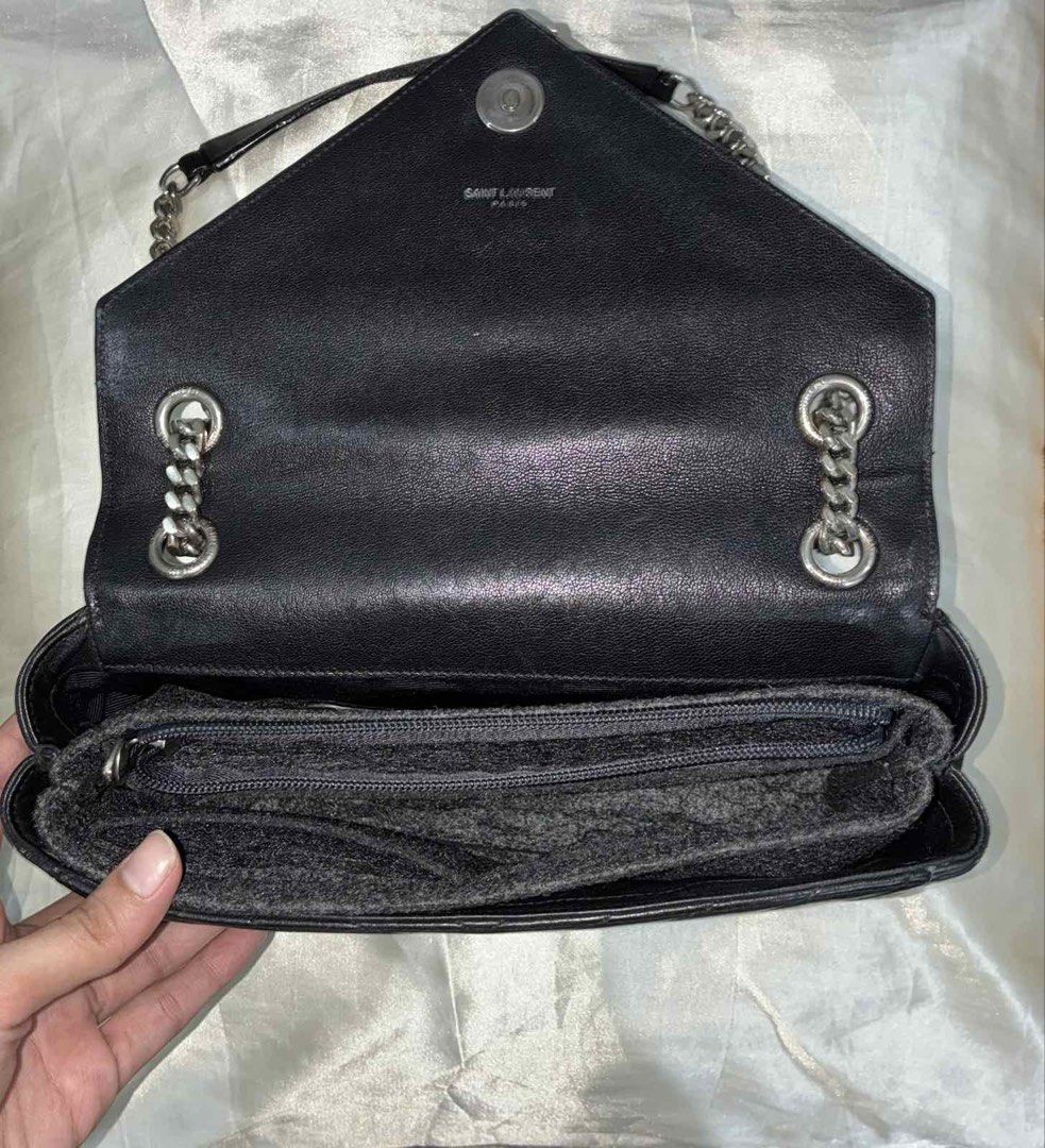 yves saint laurent ysl college (Category: Luxury Bags & Wallets) located in Pasay City. Submitted by iflyph (Listing ID 1466156042, Image 3). Description: - Authentic YSL college - medium shoulder / sling bag - Black textured leather - scratches here and there 7/10 condition guaranteed authentic or money back no return no exchange.