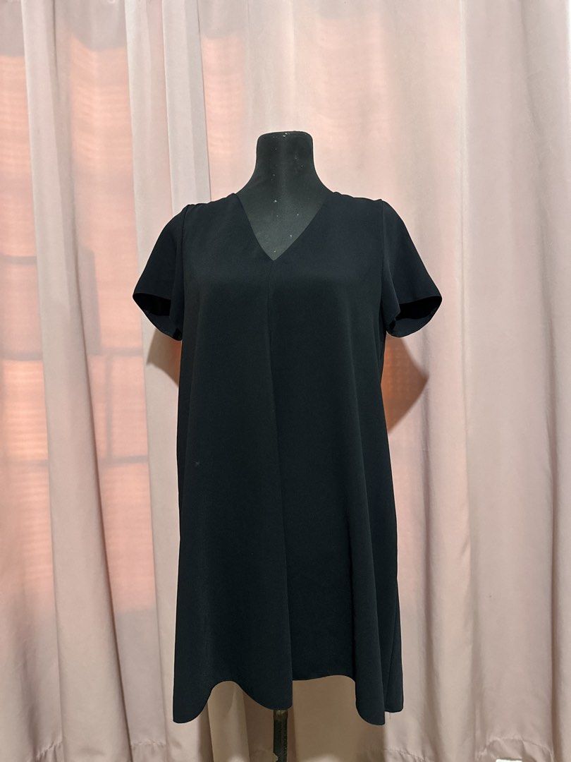 Zara (Category: Dresses) located in Muntinlupa City. Submitted by abnar (Listing ID 1466172960, Image 3). Description: .
