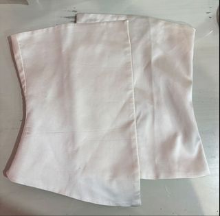 (Category: ) located in . Submitted by beaswardrobe (Listing ID 1466320362, Image 1). Description: .