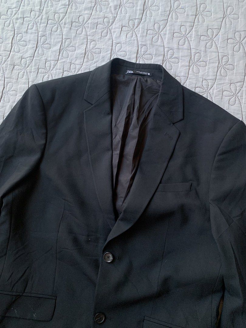 Zara Black Blazer Coat Jacket (Category: Coats, Jackets and Outerwear) located in Imus. Submitted by wwew.shop (Listing ID 1466244962, Image 3). Description: 21 W 28 L Condition: Excellent Colorrate: 10 Issue(s):.