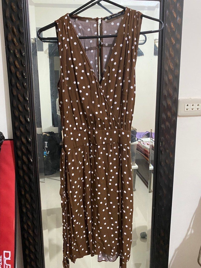 Zara Brown Polka-Dot Wrap Open Back Romper (Category: Rompers) located in Pasig City. Submitted by shopsmart.mnl (Listing ID 1466302087, Image 2). Description: XS in tag but fits S I'm size 27 and it fits.