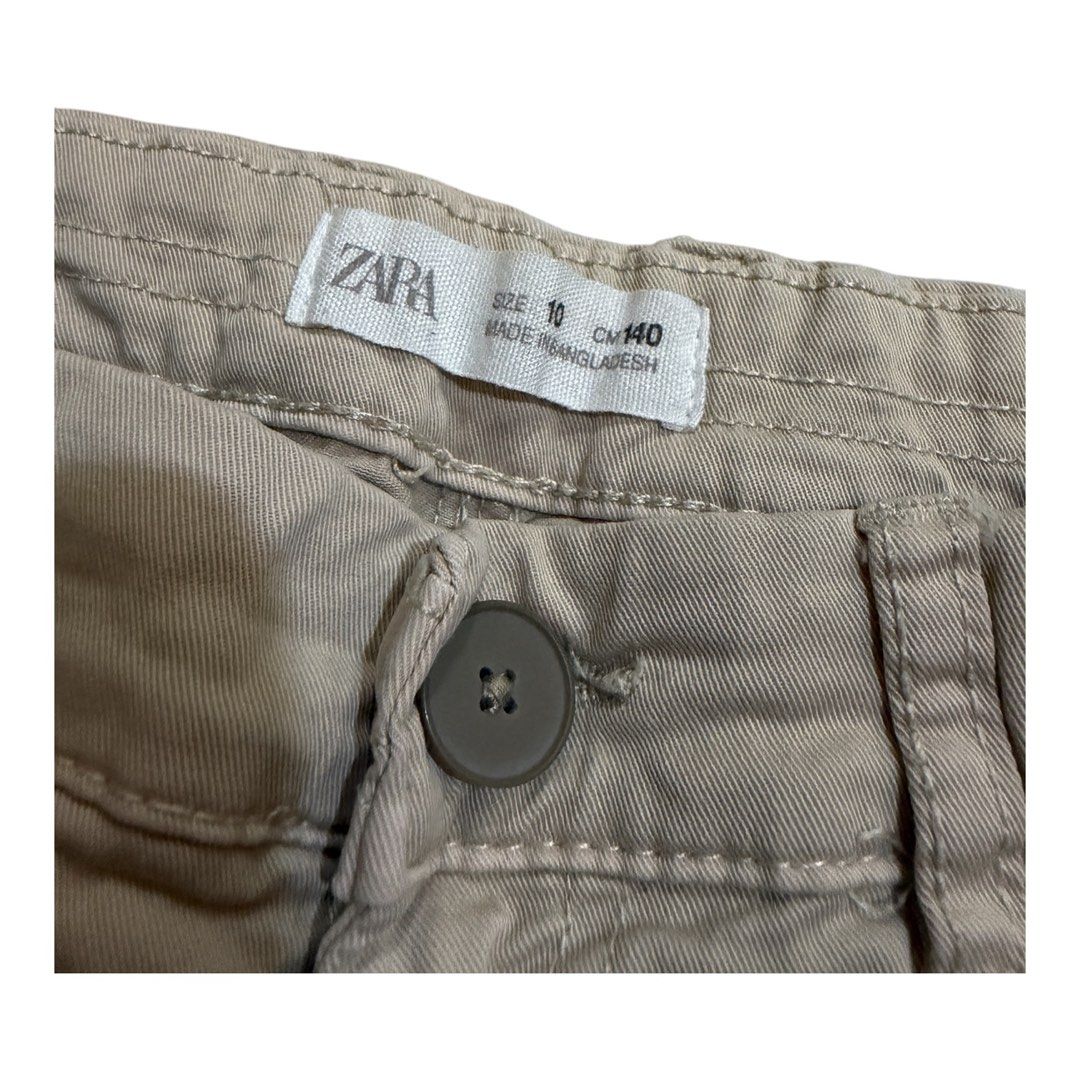 Zara chino shorts (Category: Babies & Kids Fashion) located in Lipa City. Submitted by lifestyled (Listing ID 1466175798, Image 3). Description: Adidas shorts black Size 5-6 Bottom- W-10.5” L- 13” Color rate- 9/10 💯 Authentic.
